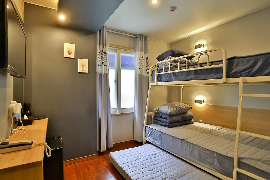 Pensjonat Ezstay-Nampo Pusan